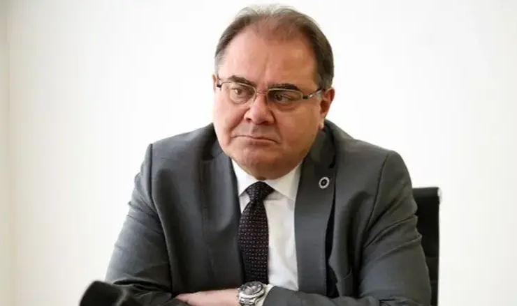 آراش نجفی