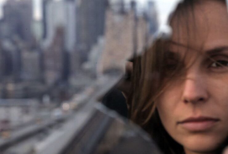 النا به خانه هنرمندان می آید