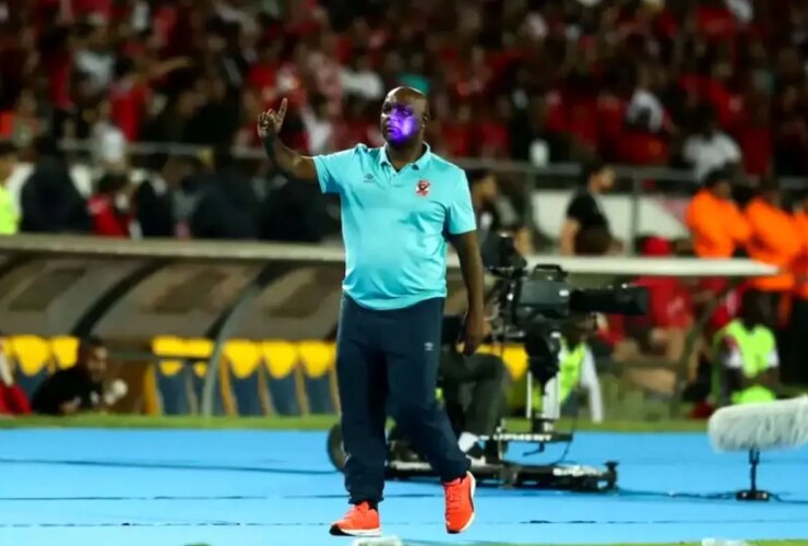 به یک دلیل عجیب ، عقب نشینی مربی مستقل تیم مصر!