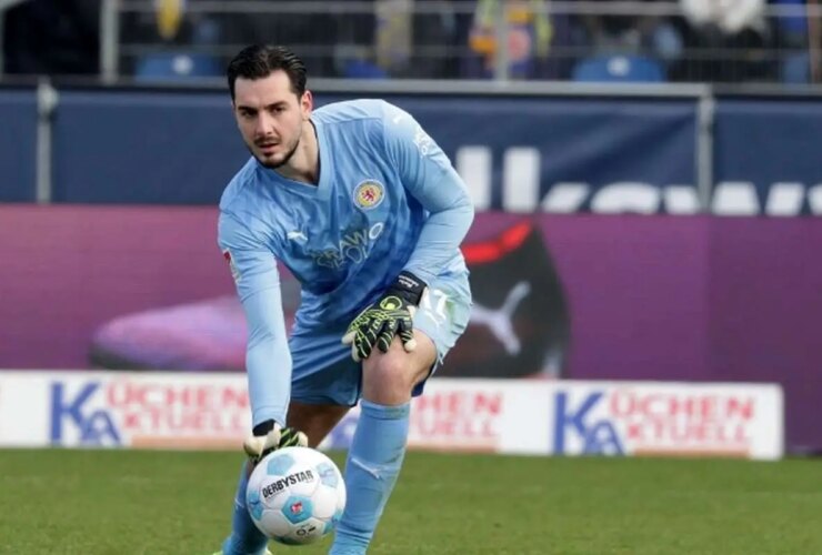 آنچه شما باید در مورد دروازه بان تراکتور سوئدی بدانید