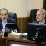 علی لاریجانی و بالاترین رهبر انقلاب عراق دیدار می کنند