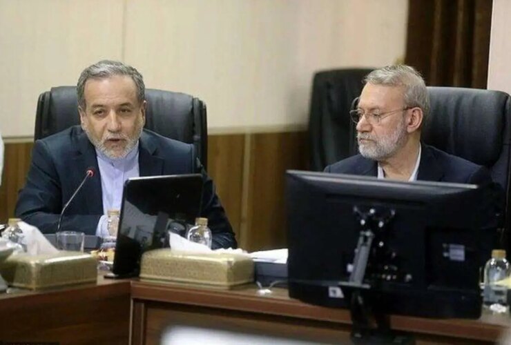 علی لاریجانی و بالاترین رهبر انقلاب عراق دیدار می کنند