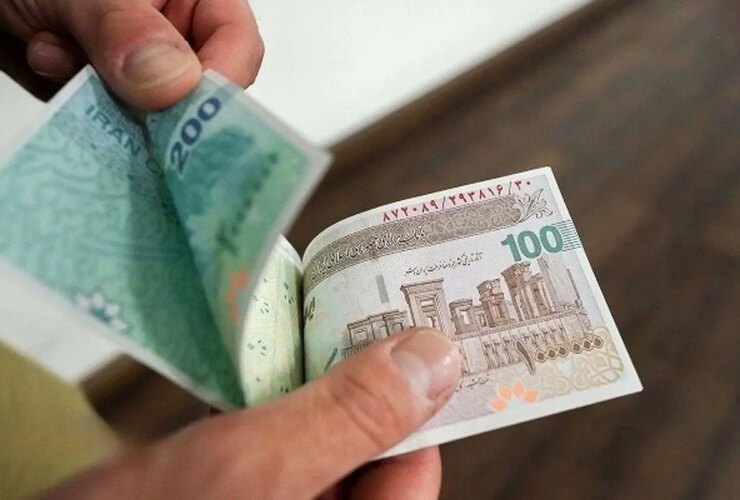 اسکناس کاغذی را تغییر داد 9 اسکناس کاغذی را تغییر داد