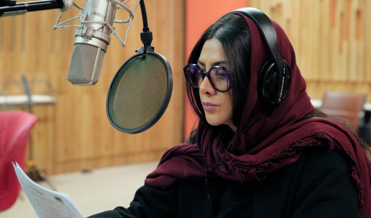 منتشر شده توسط نسخه ویژه کور "سارا" توسط آزاده صمدی