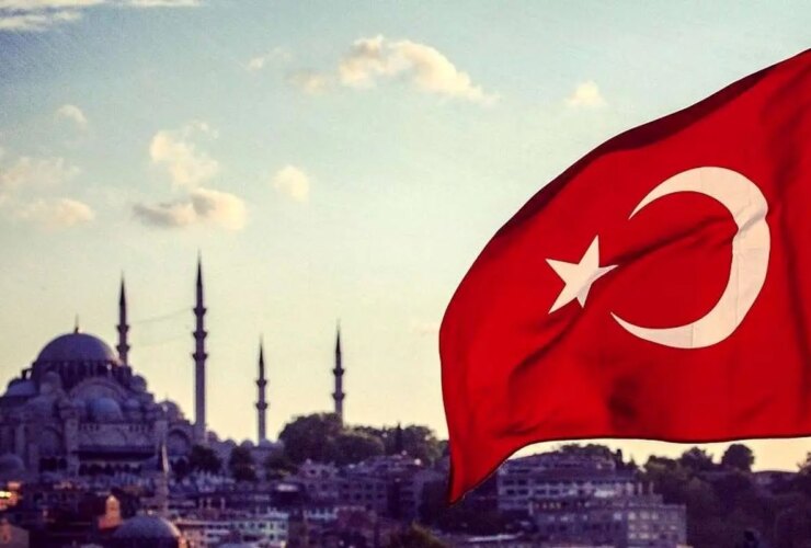 Türkiye: در کنار قطر ایستاده است