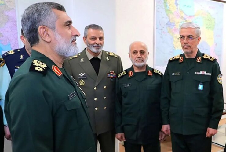 عکس منتشر نشده از فرماندهان موشک ایرانی