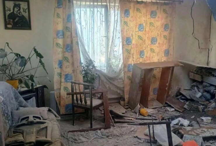 عکس پهپادهای روسی به خانه ای در شرق لهستان برخورد کردند