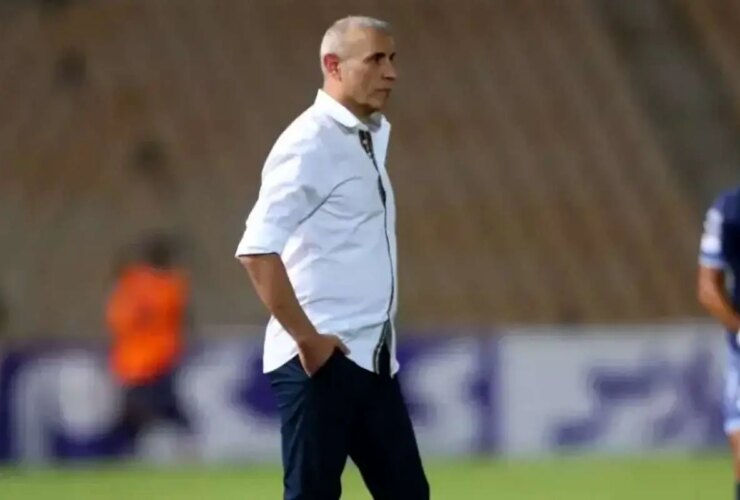 نگرانی Golmohammadi در مورد عدم وجود یک فولاد 5 استار قبل از بازی Persepolis