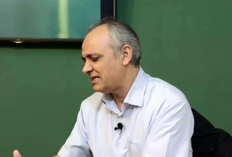 طنز زیدآبادی در برابر هواداران افراطی/ چرا سلول های خاکستری رحم در مغز ما نیست؟