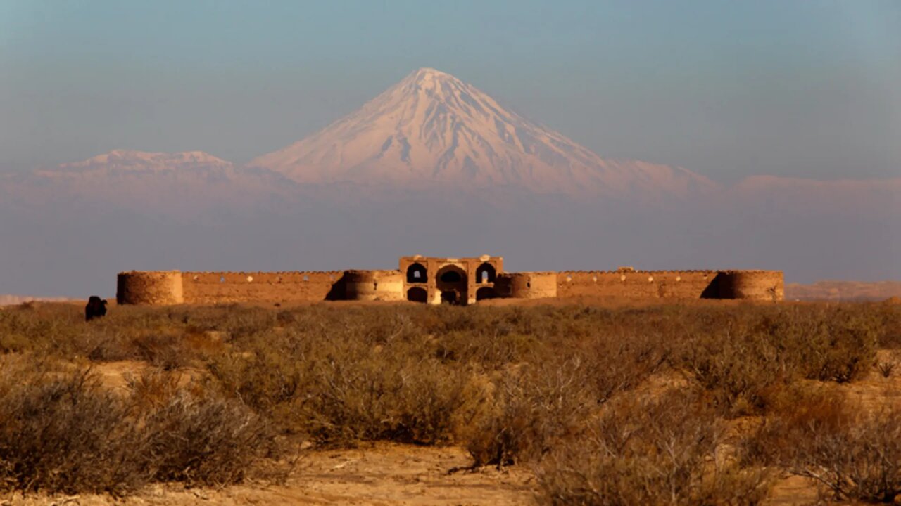 سفری به مستطیل شکل در ایران در روزهای تابستان گذشته/ 2 اهداف جذاب برای ماجراجویی