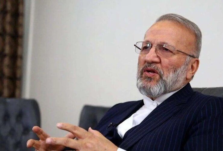 توافق Manouchehr Mottak از قاهره