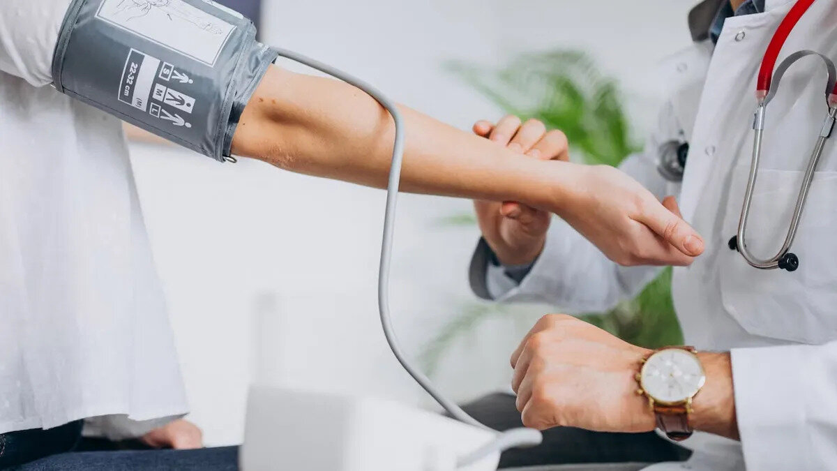 کدام علائم فشار خون پایین را نشان می دهد؟