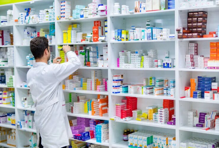 داروخانه ها مجاز به مصرف دارو از بیمار نیستند