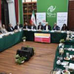 دعوت ایالتی به هنرمندان ایرانی برای بازگشت به خانه به خارج از کشور