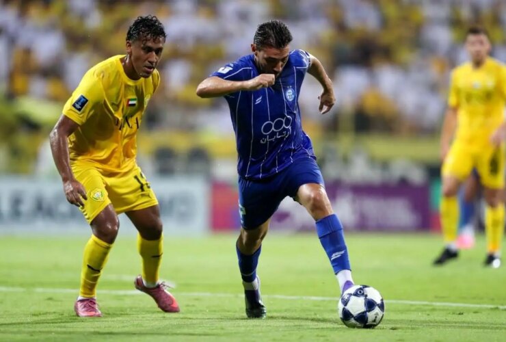 تصویر ؛ اشغال استقلال ها پس از ضرر سنگین برای این سه نفر! 32 تصویر ؛ اشغال استقلال ها پس از ضرر سنگین برای این سه نفر!