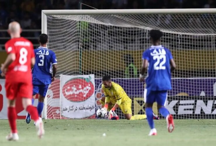 دو بازیکن استقلال خارجی به ایران برنگشتند 29 دو بازیکن استقلال خارجی به ایران برنگشتند