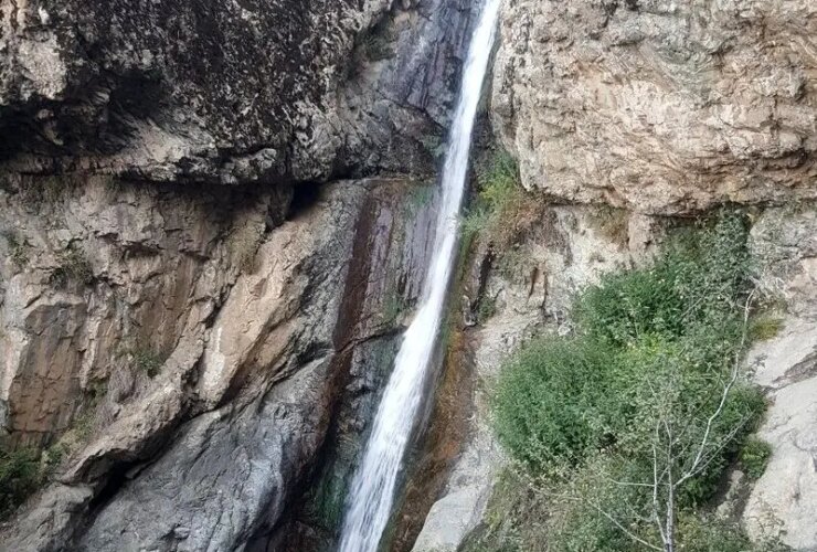 یک ژنرال فرانسوی در زیر این آبشار در تهران دفن شد! 24 2