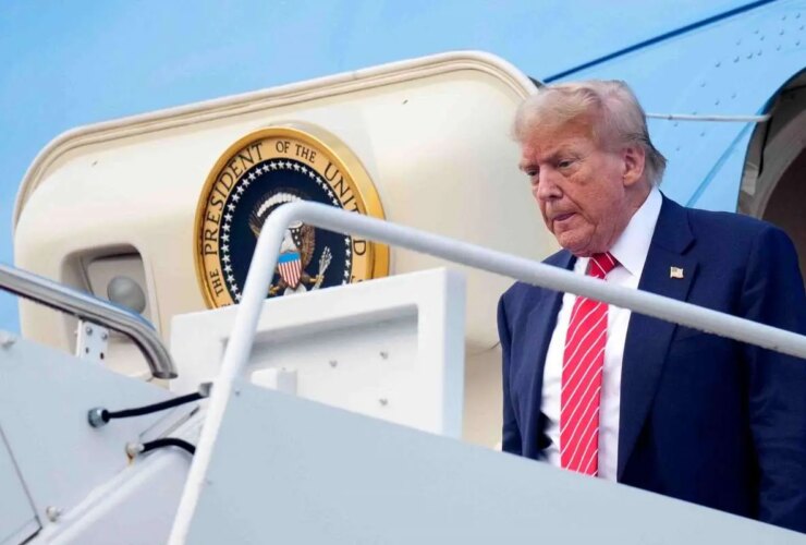 این خطر گوش ترامپ را به جا گذاشت! 28 این خطر گوش ترامپ را به جا گذاشت!