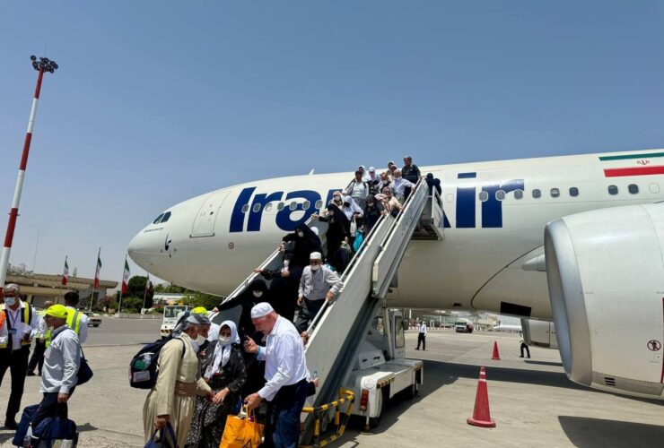 با پزشکان داوطلبانه برای متقاضیان زیارت تماس بگیرید