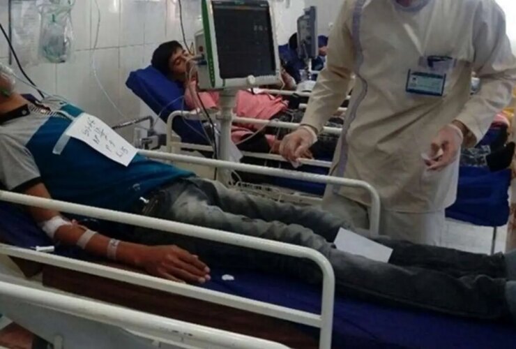 جزئیات مسمومیت ؛ کارگران به دلیل نشت لوله گاز آمونیاک در بندر عباس