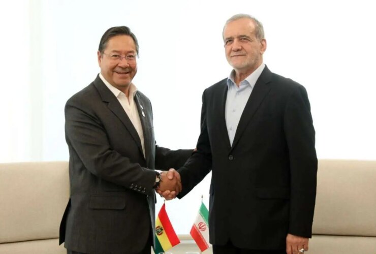 با روسای جمهور ایران و بولیوی در نیویورک ملاقات کنید 38 با روسای جمهور ایران و بولیوی در نیویورک ملاقات کنید