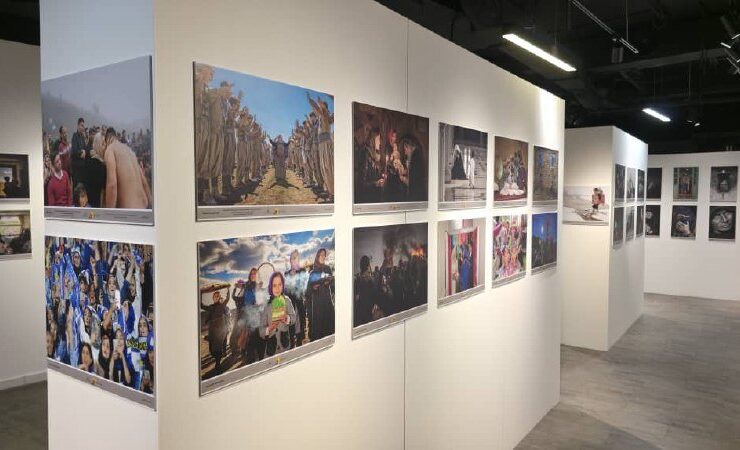 دومین جشنواره "مهر" در دبی با مادر در چارچوب هنر آغاز شد/ ادای احترام کرد 27 دومین جشنواره "مهر" در دبی با مادر در چارچوب هنر آغاز شد/ ادای احترام کرد