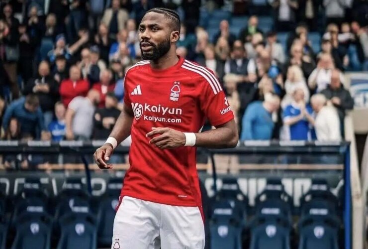 امانوئل دنیس نیجریه نمی تواند پرسپولیس باشد! 13 امانوئل دنیس نیجریه نمی تواند پرسپولیس باشد!