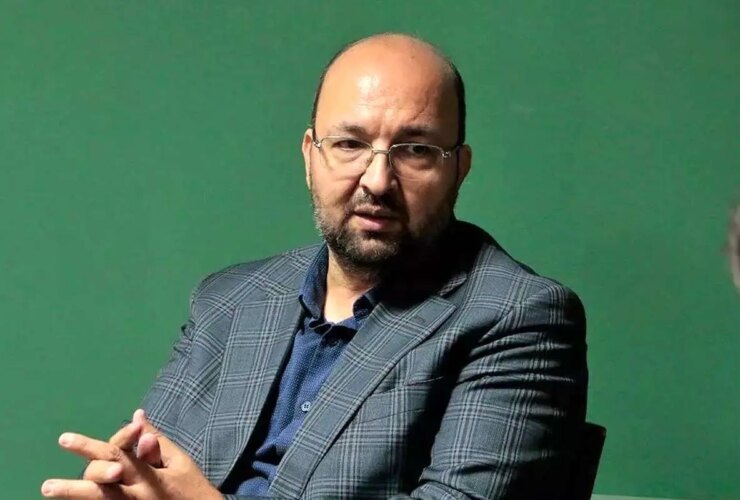 جاواد امام: تاسف آور ، چرا از بدن خوشحال هستید؟ 3 جاواد امام: تاسف آور ، چرا از بدن خوشحال هستید؟