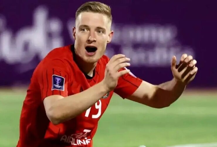 او به جای تور نشست تا به جای تور شلیک کند. چه ستاره تراکتور بدشانس!