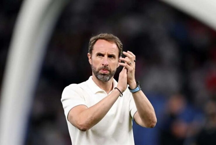مذاکرات منچستیا با Southgate رد شد 13 مذاکرات منچستیا با Southgate رد شد