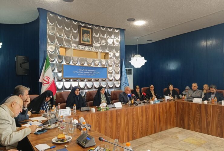 وزیر میراث فرهنگی: در دولت قبلی ، زنان با کابینه/ زنان در زمینه گردشگری مخالف بودند. 17 وزیر میراث فرهنگی: در دولت قبلی ، زنان با کابینه/ زنان در زمینه گردشگری مخالف بودند.