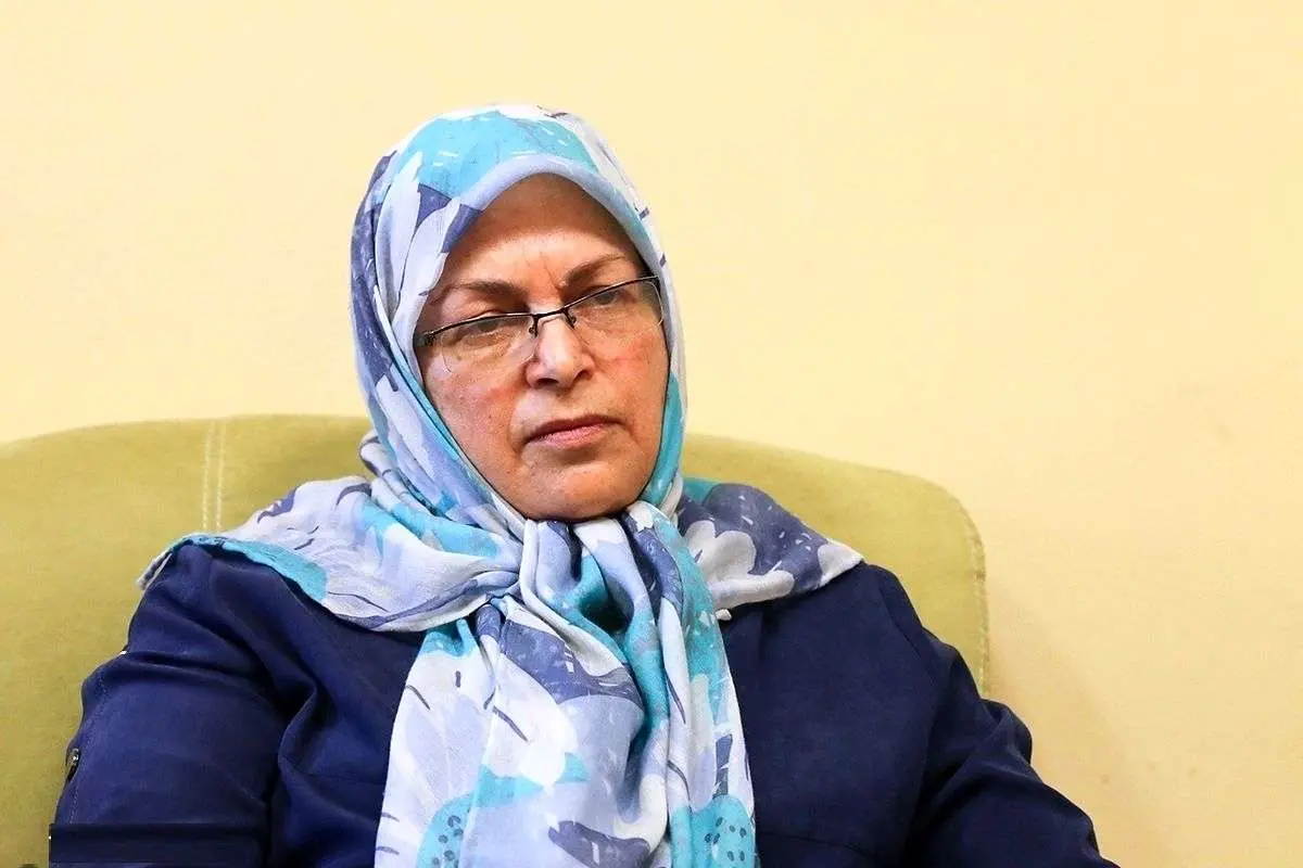 Azar Mansouri: اگر نسخه بهتری نسبت به واسطه برای از بین بردن تحریم ، بیسمانه دارید