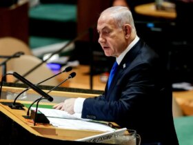 Haaretz: "کنفرانس مسخره" نتانیاهو در سازمان ملل فراموش شد ، اما "نمایش مسخره" او