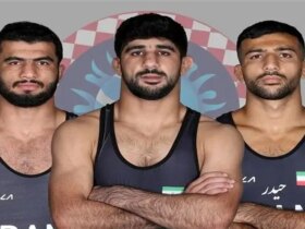 Saeed Ismaili و Alireza Moghaddi در فینال مسابقات جهانی تماشا می کنند