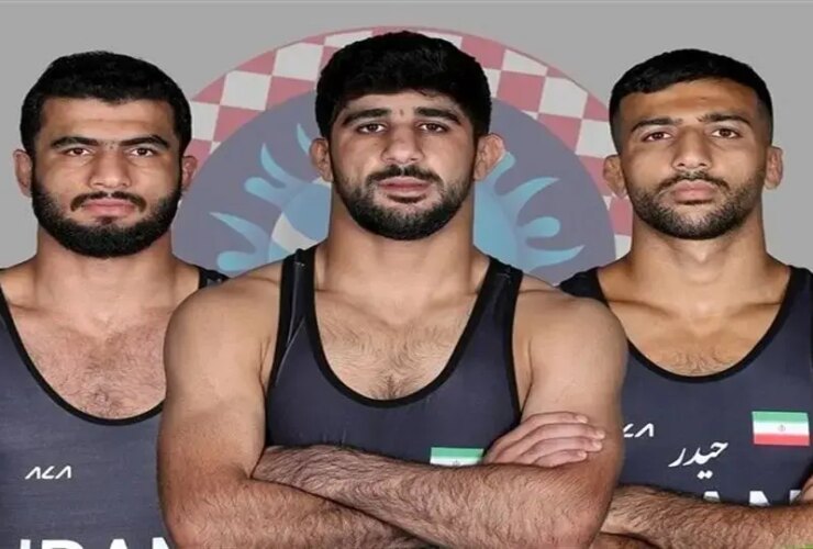 Saeed Ismaili و Alireza Moghaddi در فینال مسابقات جهانی تماشا می کنند