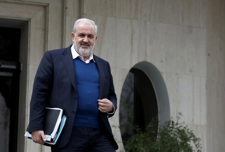 آقای وزیر انرژی! چرا اینقدر دیر گفتید ، از دولت رئیس جمهور چه گرفتید؟ 18 آقای وزیر انرژی! چرا اینقدر دیر گفتید ، از دولت رئیس جمهور چه گرفتید؟