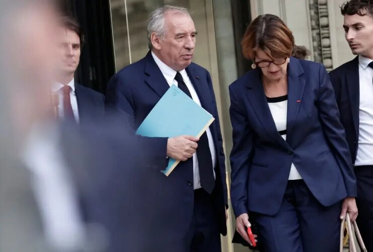 آیا دولت هلیک در حال سقوط است یا فرصت جدیدی وجود خواهد داشت؟