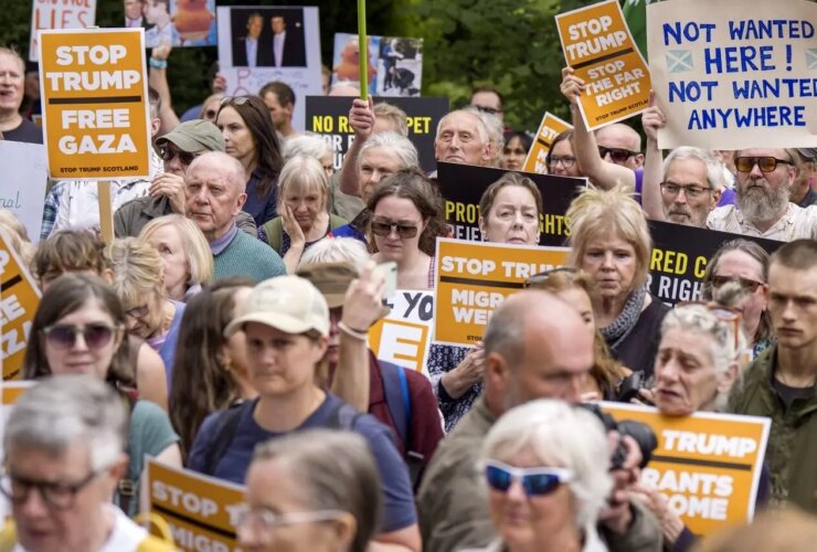 اعتراض در انگلیس به عنوان سفر ترامپ 36 اعتراض در انگلیس به عنوان سفر ترامپ