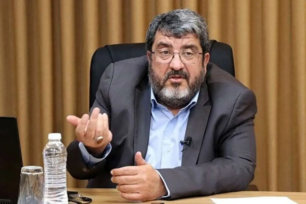 ایزدی: با فعال شدن ضربه محکم و ناگهانی کشور تحت خطر جنگ نیست