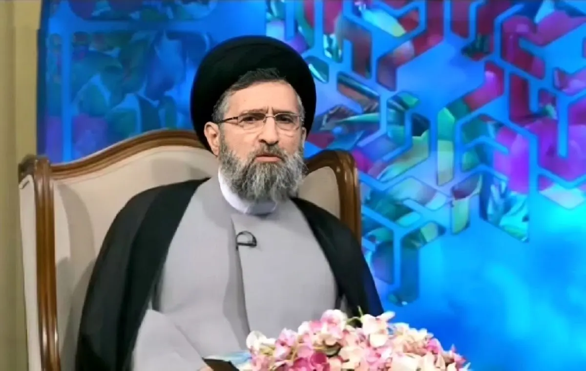 بحث و گفتگوی یک روحانی در مورد شورای گاردین در مورد هتل Storey برای شورای نگهبان
