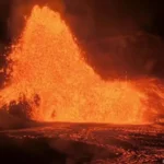 برای دیدن Hawaii'de Dawn Hot ؛ انفجار آتشفشان Kilavia