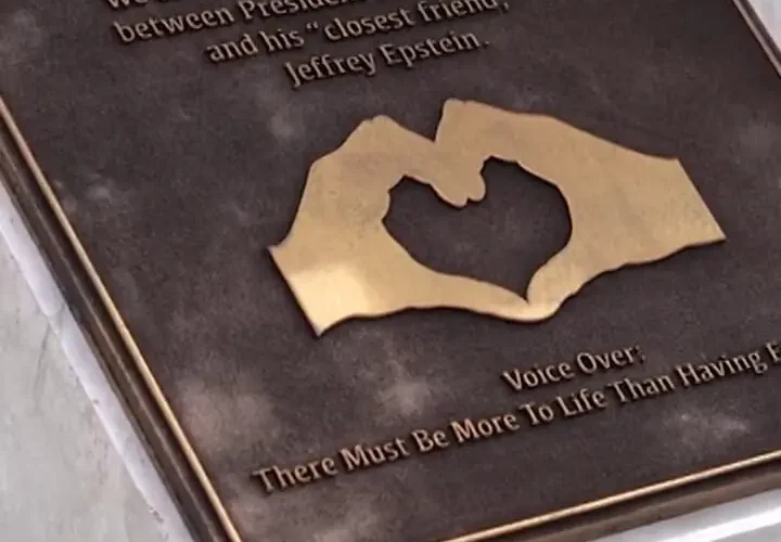 برای دیدن آمار ترامپ و جفری اپشتین در مقابل ساختمان کنگره ایالات متحده