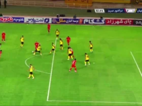 برای دیدن توضیح گزارشگر خیانت و سهل انگاری بازی در تراکتور!