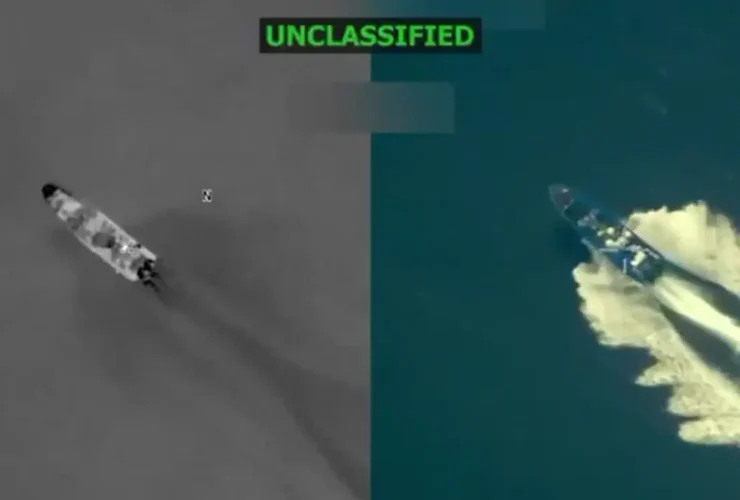 برای دیدن حمله موشکی ایالات متحده به قایق مظنون به قاچاق مواد مخدر 18 برای دیدن حمله موشکی ایالات متحده به قایق مظنون به قاچاق مواد مخدر