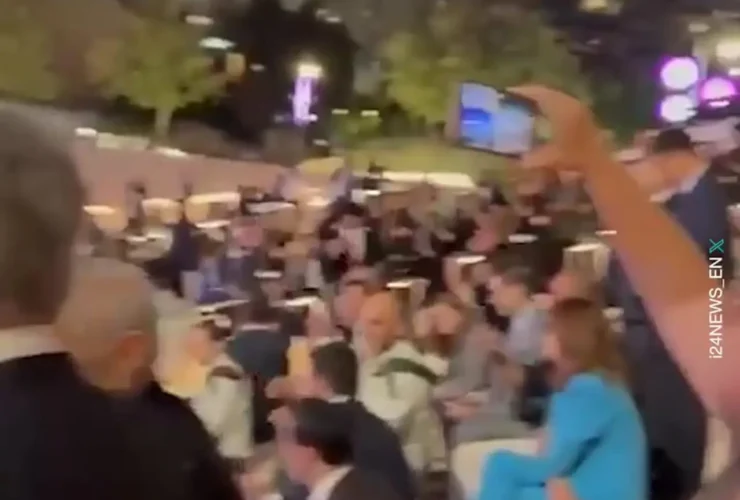 برای دیدن حمله موشکی یمن جشن روز استقلال ایالات متحده را بست