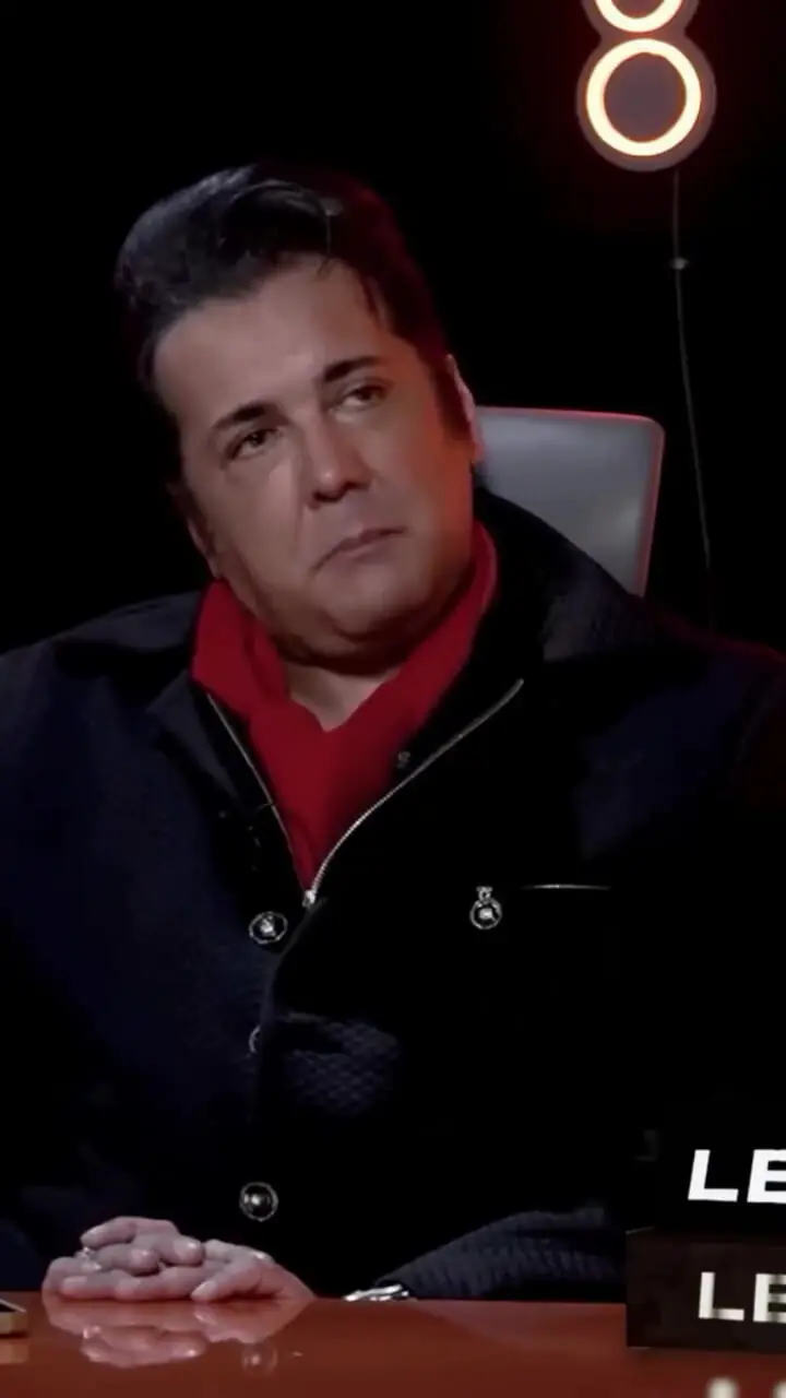 برای دیدن سکوت Hussam Nawab Safavi