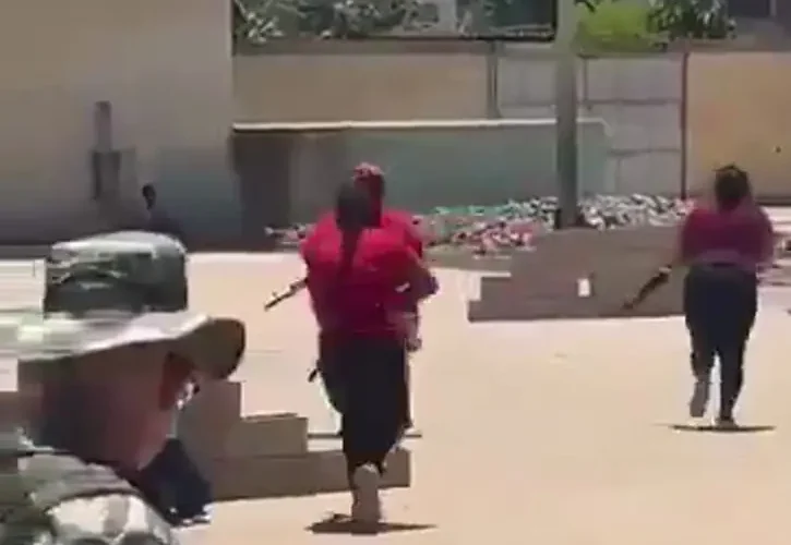 ترامپ ، یک زن سنگین ونزوئلا درست کنید