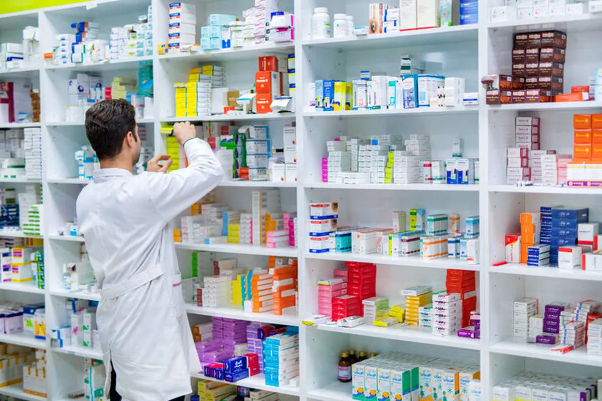 داروخانه ها مجاز به مصرف دارو از بیمار نیستند 4 داروخانه ها مجاز به مصرف دارو از بیمار نیستند