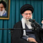 رهبر انقلابی: در طول جنگ 7 روزه ، وحدت ملت ایران دشمن را ناامید کرد