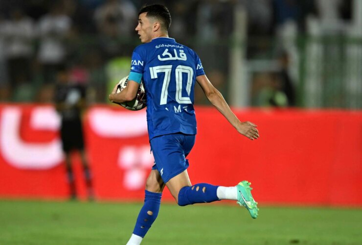 زرق و برق ستاره آلبانی ؛ استقلال تنها نقطه روشن آسمان سیاه است